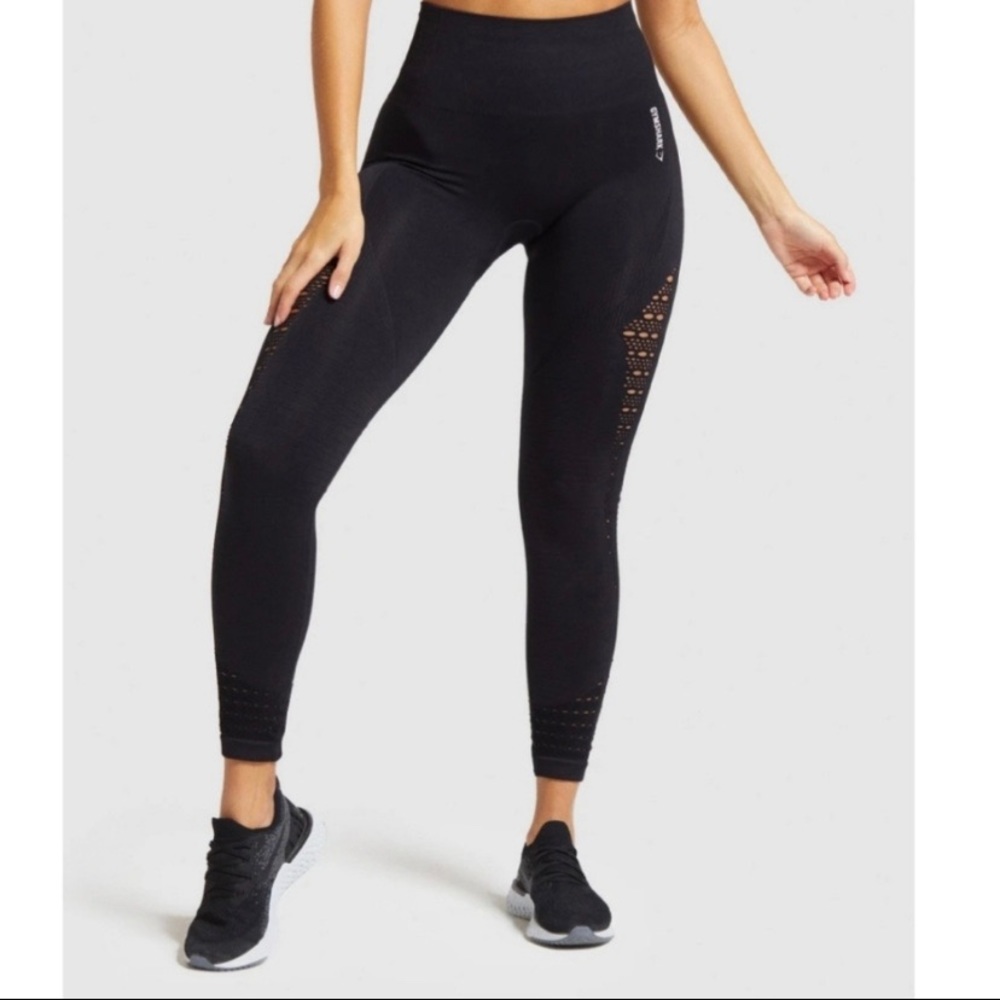 Black gym shark leggings